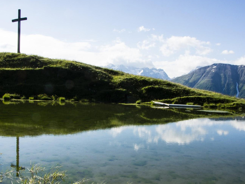 Wanderung von der Fiescheralp via Laxerstafel nach Lax