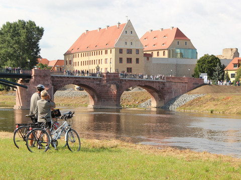 Radfahrer an der Mulde bei Grimma
