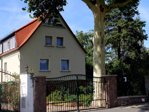 Pension_Zuschke_Meißen_Hausansicht_Front Kopie_KL