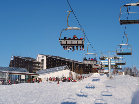 Hotel_Lift_Winter_2_TL
