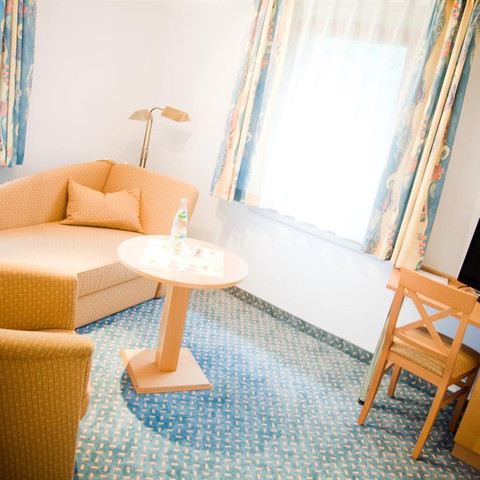 komfortable Zimmer