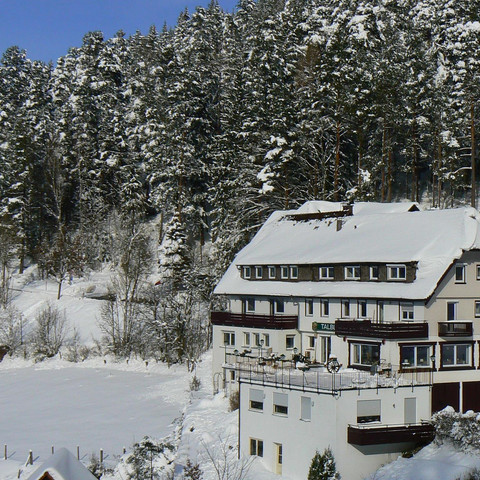 Hausansicht Winter - Pension Garni Talblick