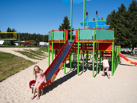 Spielplatz am Greifenbachstauweiher