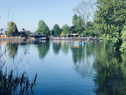 Blick über den Walkteich auf unsere Terrasse