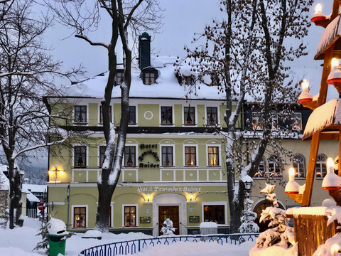 Ansicht4 aussen mit Schnee