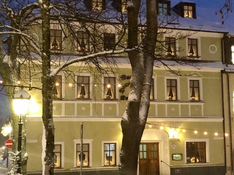 Ansicht2 aussen mit Schnee holidaycheck