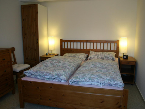 Schlafzimmer (1)