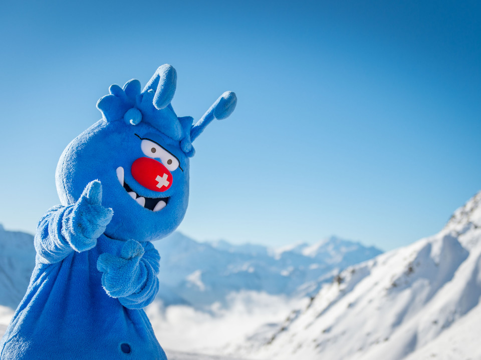 Family Fun Slope mit Gletschi auf der Fiescheralp in der Aletsch Arena Family Fun Slope mit Gletschi auf der Fiescheralp in der Aletsch Arena