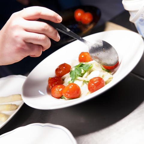 es wird angerichtet...