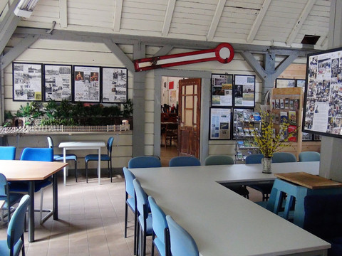 Im Bahnhof Edle Krone