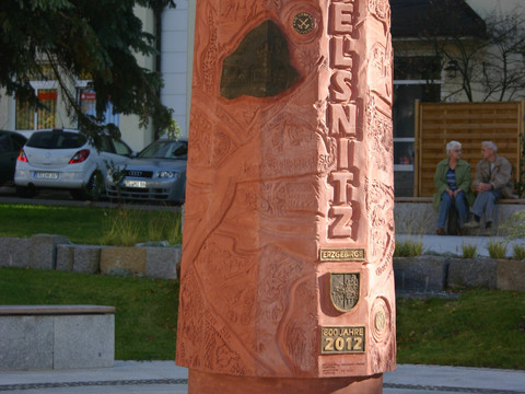 Oelsnitz-Stele