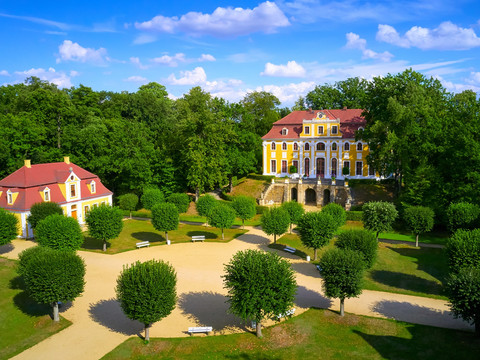 Barockschloss & Park Neschwitz