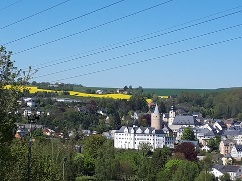 Blick vom Zschopenberg auf Schloß Wildeck