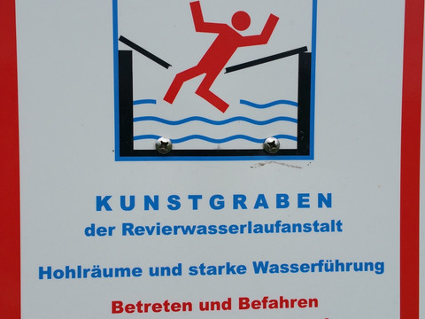 Hinweisschild Kunstgraben