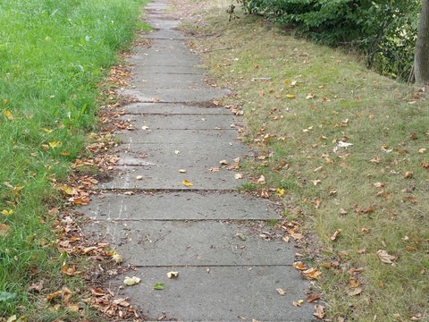 Betonabdeckung Kunstgraben