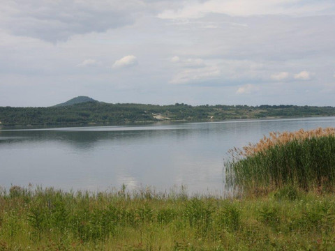 Berzdorfer See mit Landeskrone