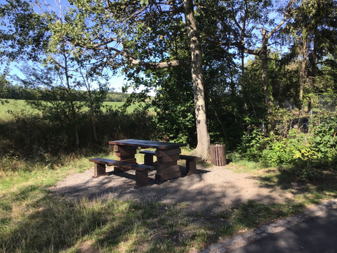 Bänke bei Kleinnaundorf