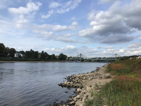 Blick auf das Blaue Wunder