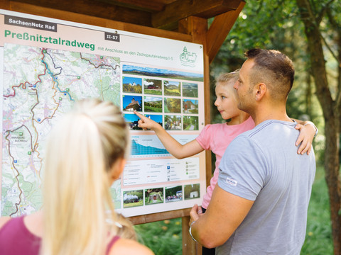 Infotafel am Preßnitztalradweg
