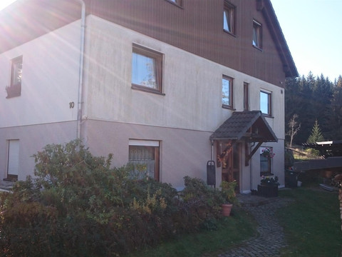 Haus Ansicht mit Eingangsbereich