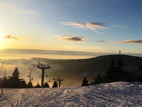 Sonnenaufgang auf dem Kleinen Fichtelberg