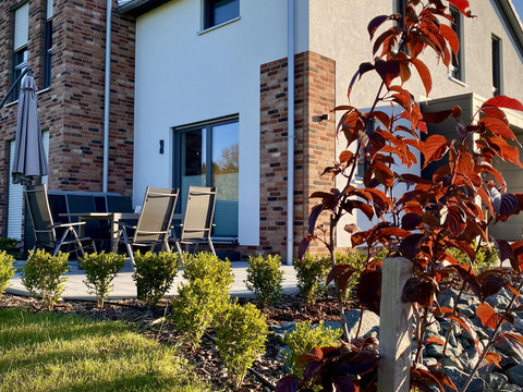 Terrasse mit Aussicht aufs Wasser