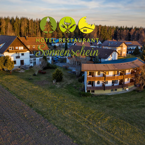 alle drei Häuser im Sonnenaufgang