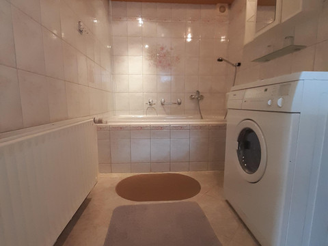 Badezimmer mit Fußbodenheizung