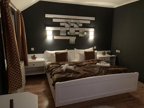 BCE29DB4-21DC-4424-AB97-667817851D71