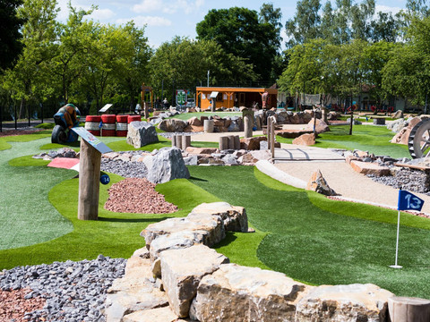 Abenteuer Minigolf