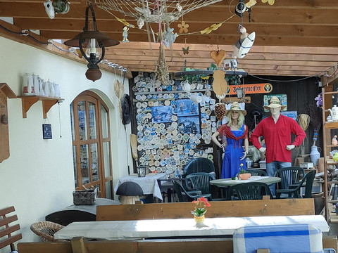 Sitzgelegenheit im Außenbereich