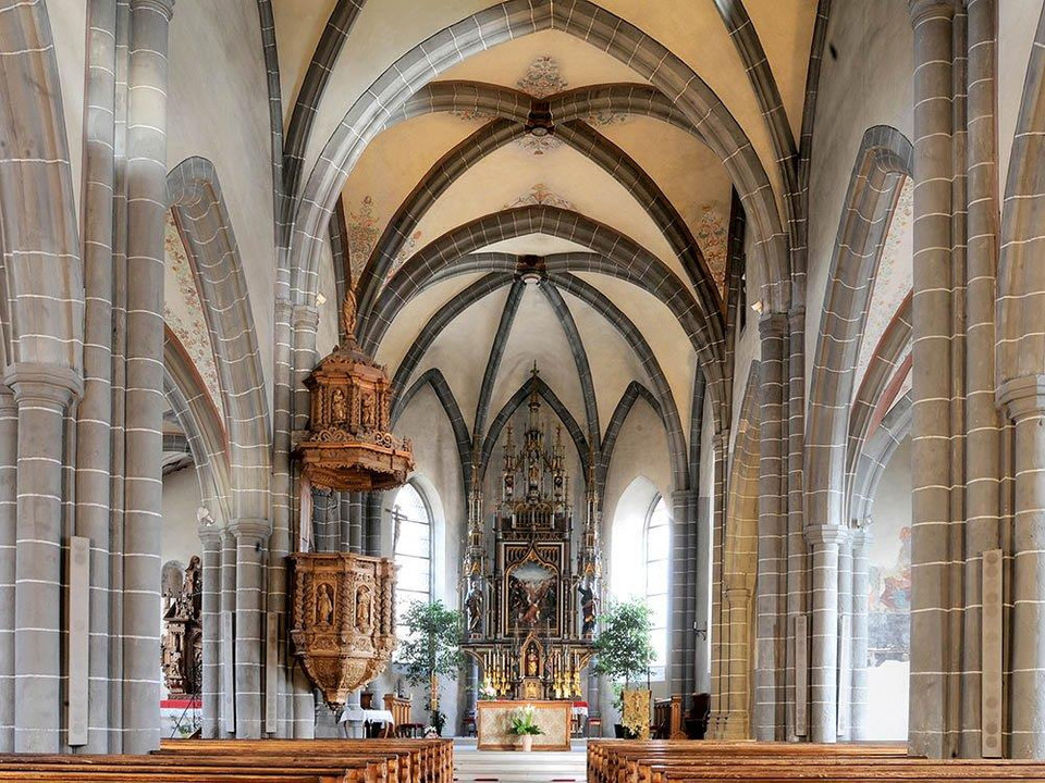 Leuk: Stefanskirche mit Beinhaus