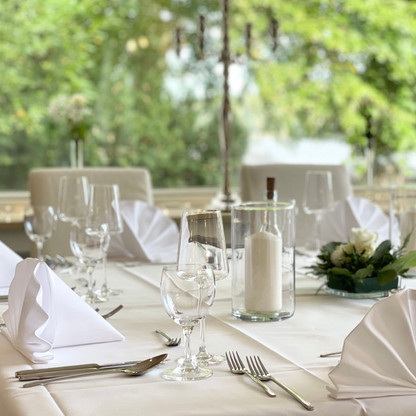 eingedeckter Tisch_Hotel Dieksee.png