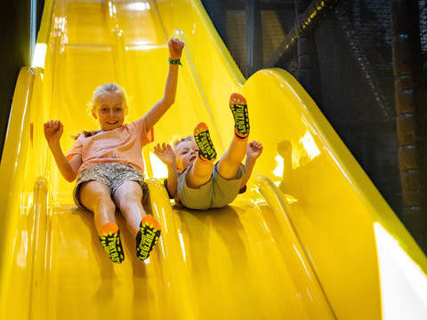 Spielscheune Rutschen 1