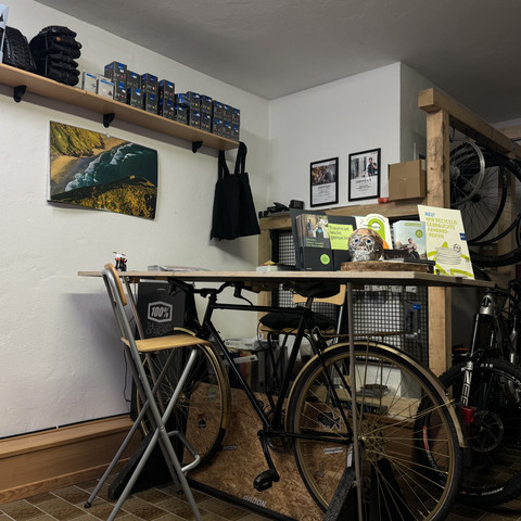 Miggis's Garage Counter