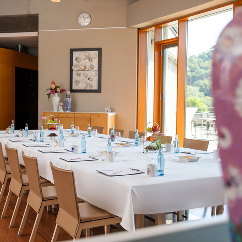 Restaurant block seating