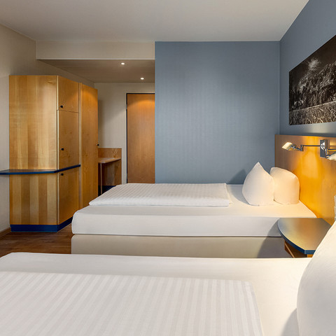 Rooms at the Amedia Dresden Elbpromenade Zimmer im Amedia Dresden ElbpromenadeRooms at the Amedia Dresden Elbpromenade