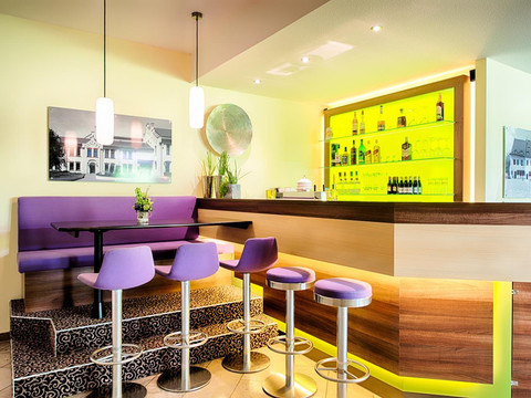 AchatZwickau_Bar_1