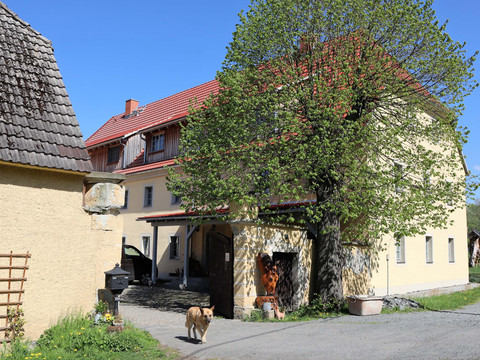 Unser Ferienhof - hier entlang bitte