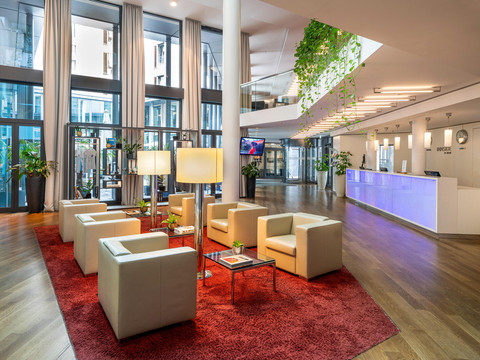 018InnsideDresden-Reception Lobby