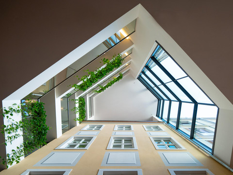 030InnsideDresden-Lobby common areas details shot