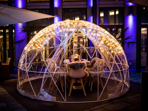 290InnsideDresden-Igloos