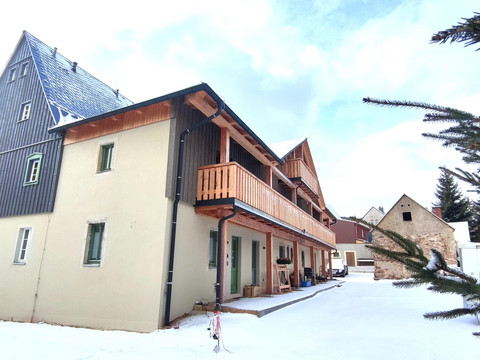 Außenansicht Haus 003 WellAktiv Geising Haus Seite