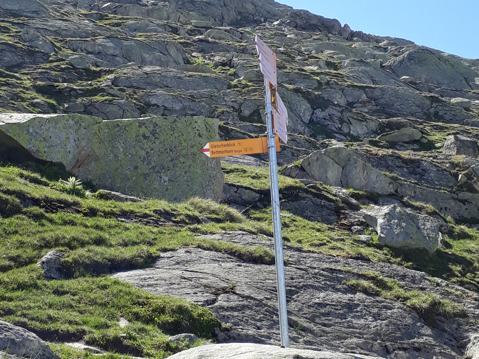 Wegweiser Rundwanderung Bettmerhorn - Märjelensee - Bettmeralp