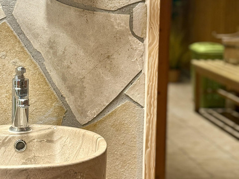 Ecke-Waschtisch-Detail-berghoteltalblick