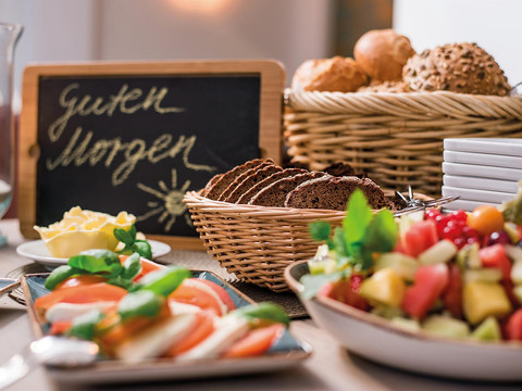 Frühstücksbüffet aus regionalen Produkten