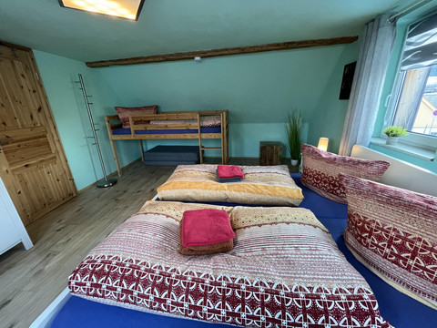 SCHLAFZIMMER 1 APPARTEMENT A