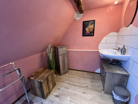 GÄSTE WC APPARTEMENT A
