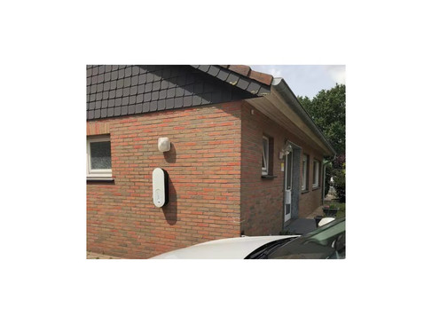 ladesaeule-elektrofahrzeug-am-ferienhaus.jpg