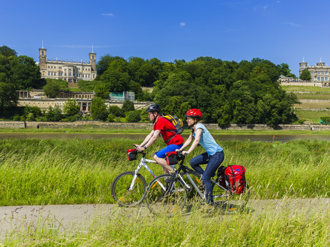 Elberadweg in Dresden Elberadweg in Dresden